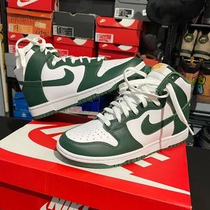 Nike dunk high deadstock